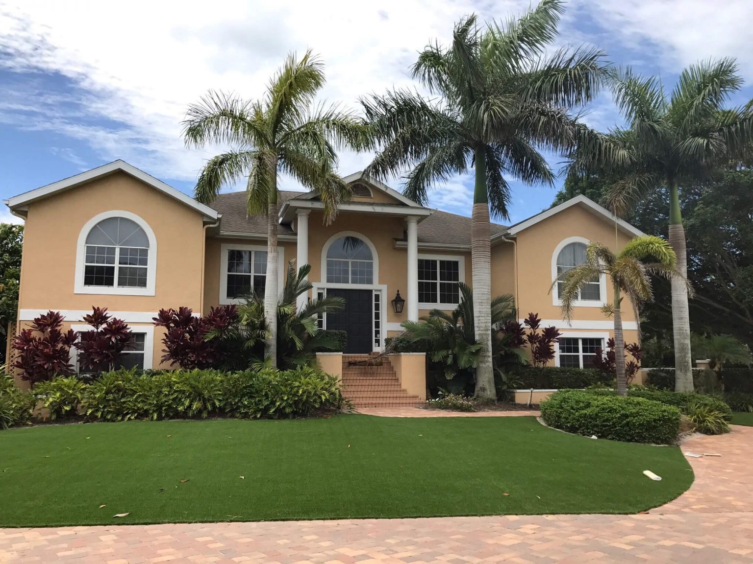 Completed TAMKO Heritage Shingle Roof in Natural Timber in Sarasota County, FL
