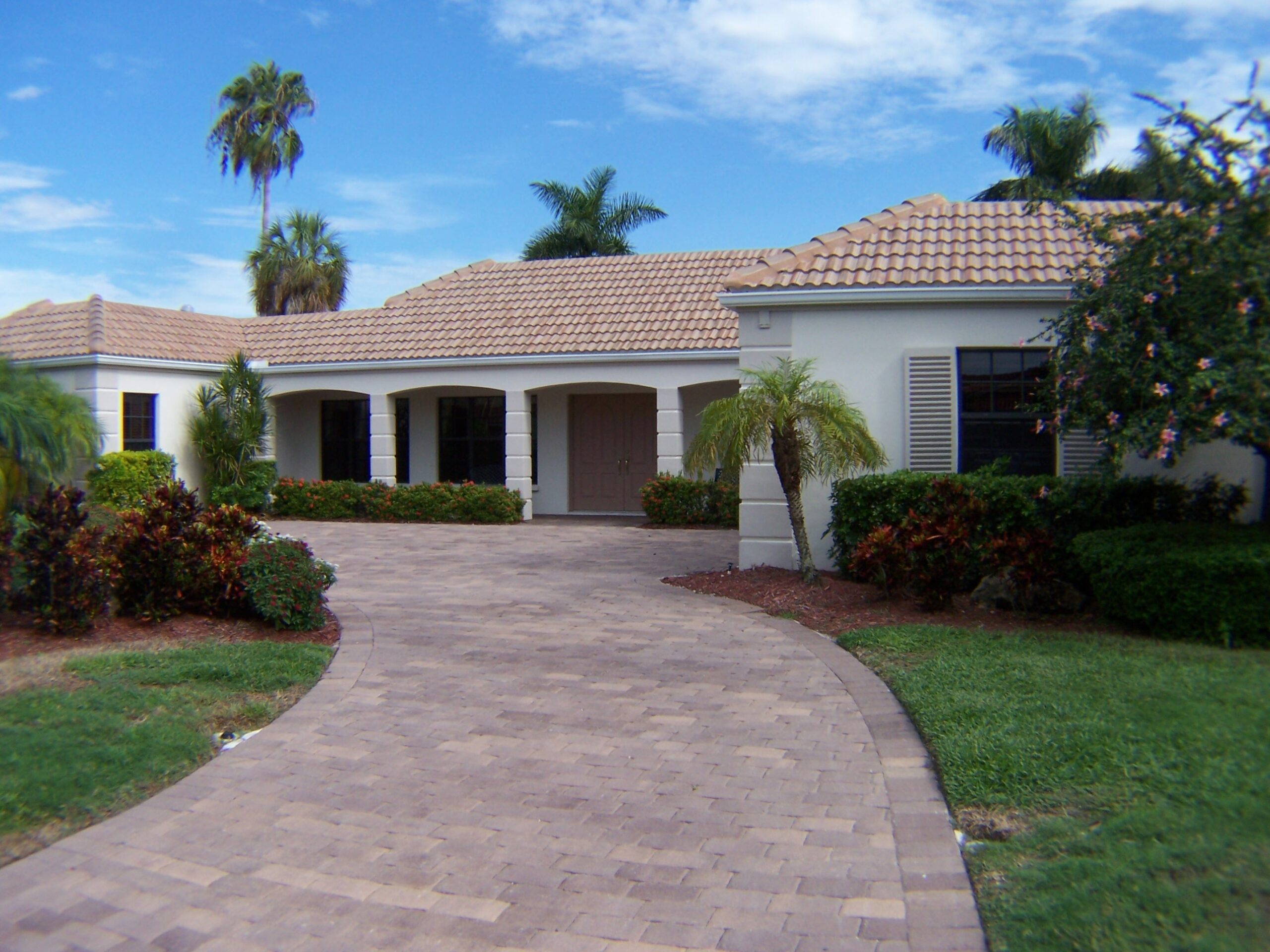 Completed Eagle Malibu Tile Re-Roof in Boca Cream in Sarasota County, FL