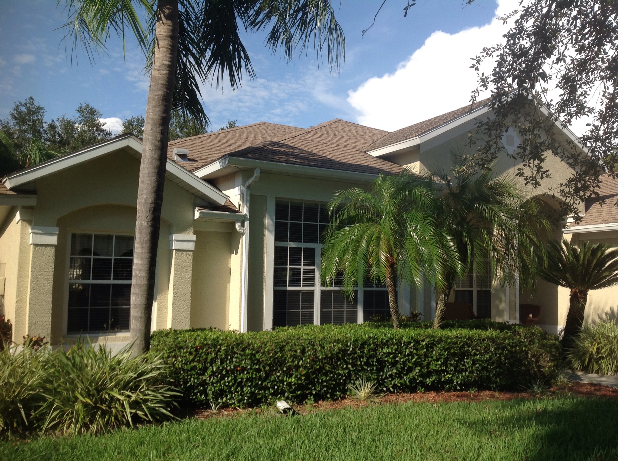 Completed TAMKO Heritage Shingle Re-Roof in Cedarwood in Manatee County, FL